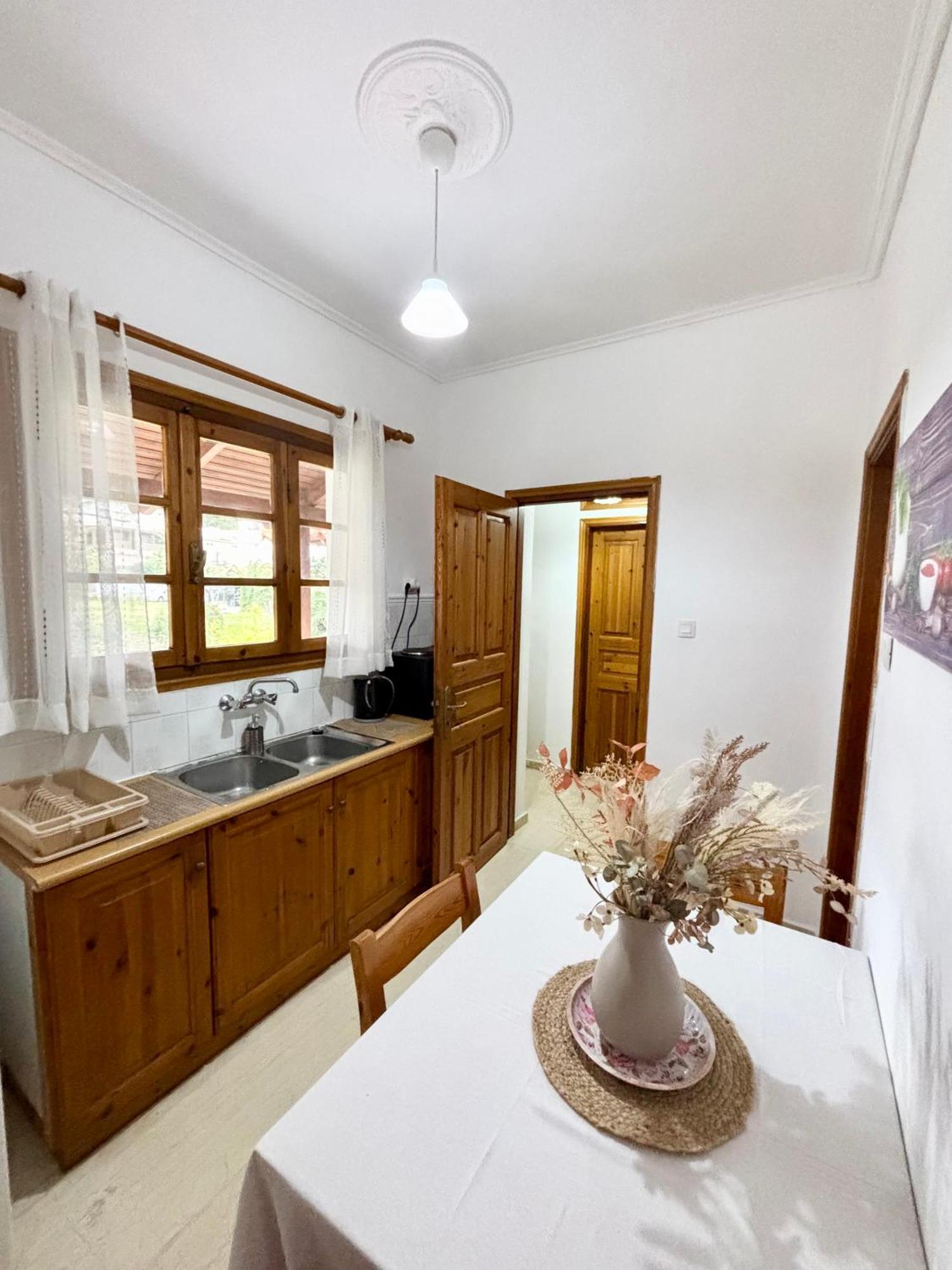 Athina Apartments Argassi Eksteriør billede