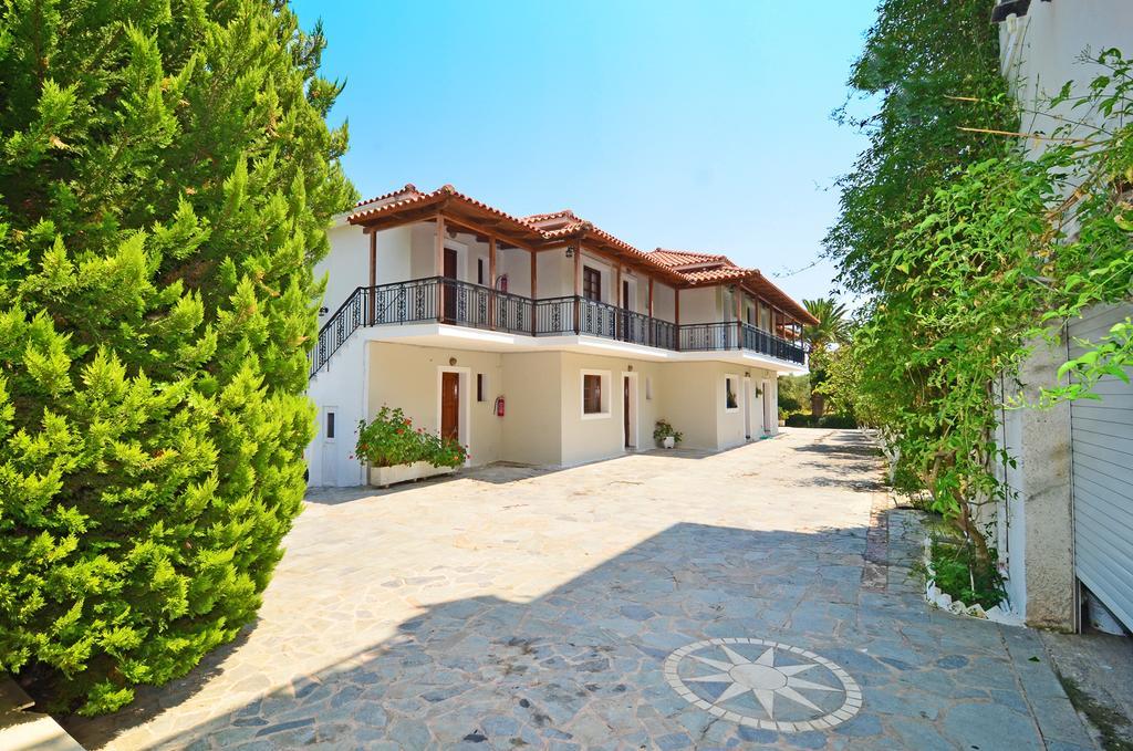 Athina Apartments Argassi Eksteriør billede